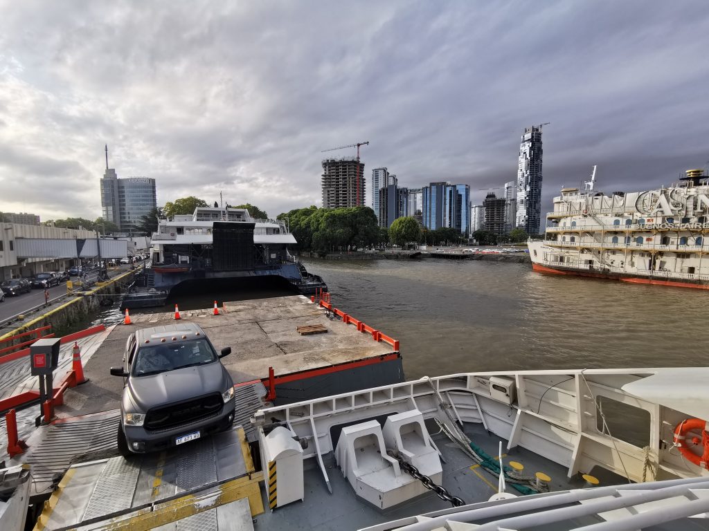Colonia Express Fähre nach Uruguay